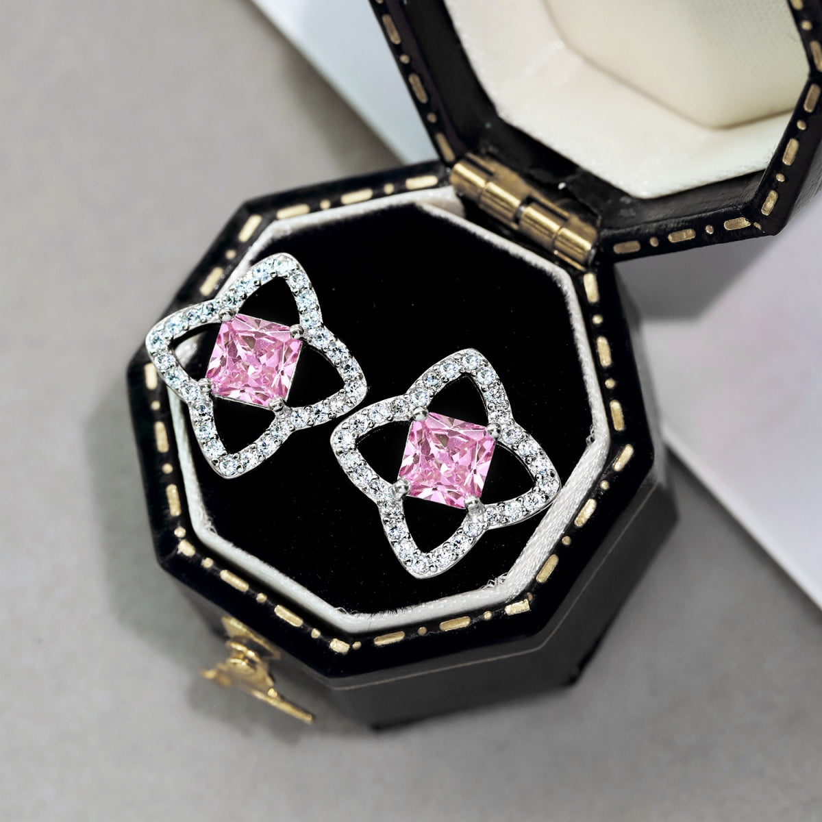 [Vivid Aurora]Elegant Star Shape Princess Cut Daily Earrings